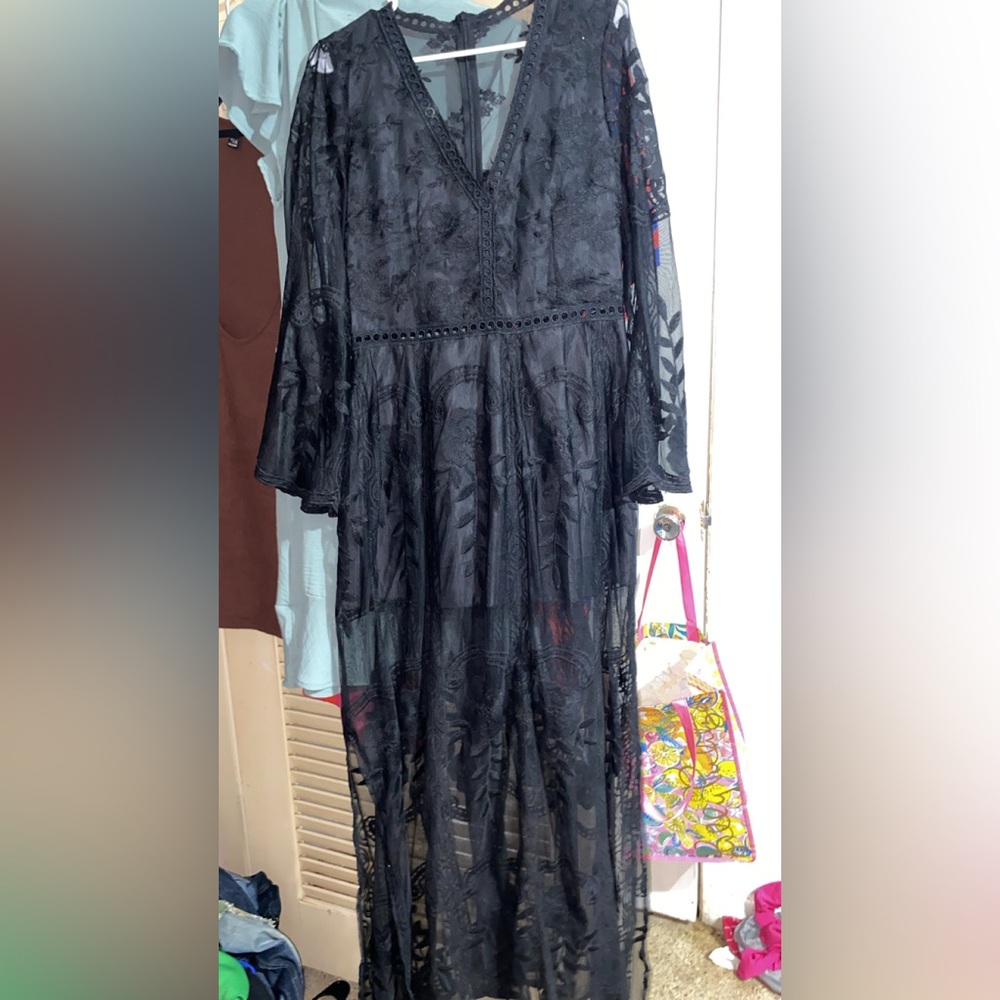 Elegant Black Lace Dress